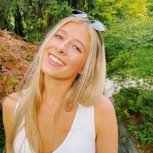 Meet your Posher, Anna